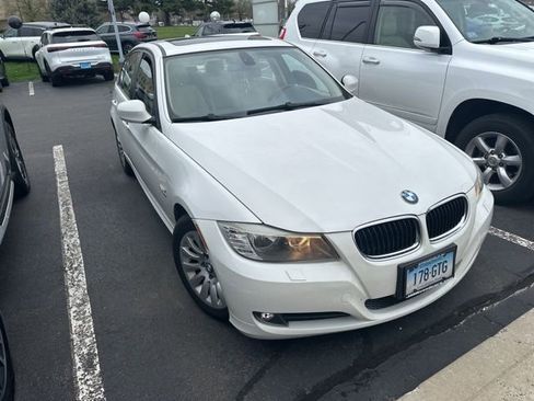 Used 2009 BMW 328i xDrive Sedan AWD/4WD image 5