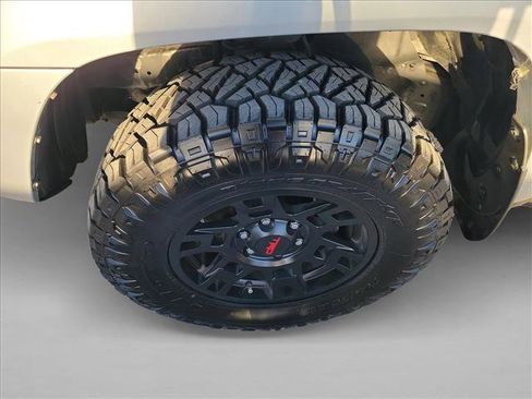 Used 2018 Toyota 4Runner SR5 image 9