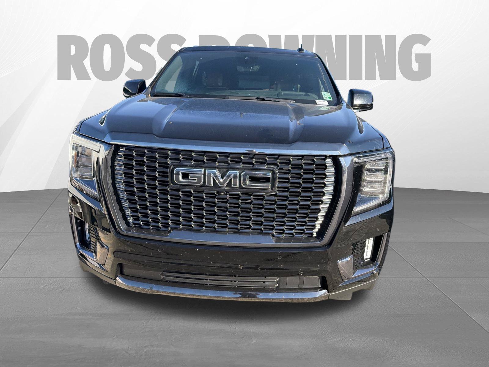 Used 2023 GMC Yukon Denali Ultimate AWD/4WD image 2