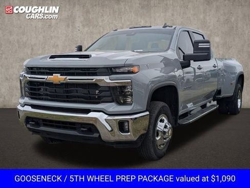Certified 2024 Chevrolet Silverado 3500 LT w/ Convenience Package image 4