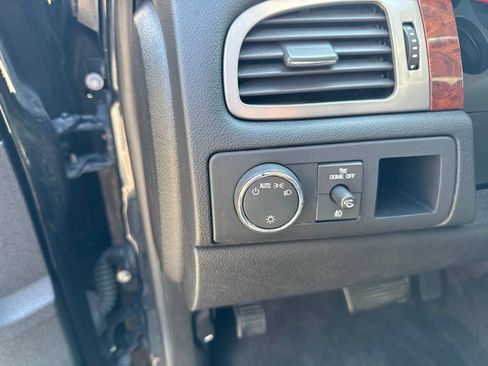 Used 2014 Chevrolet Tahoe LT RWD image 14