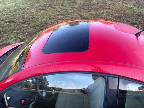 Used 2006 Volkswagen Beetle 2.5L OPTION PACKAGE 1 image 10