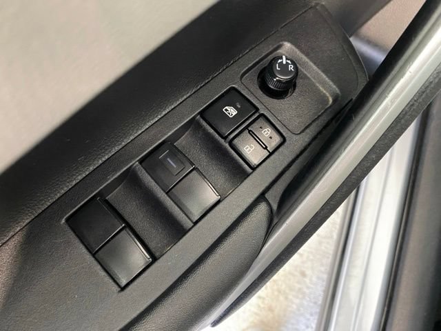 Used 2023 Toyota Corolla Cross L AWD/4WD image 10