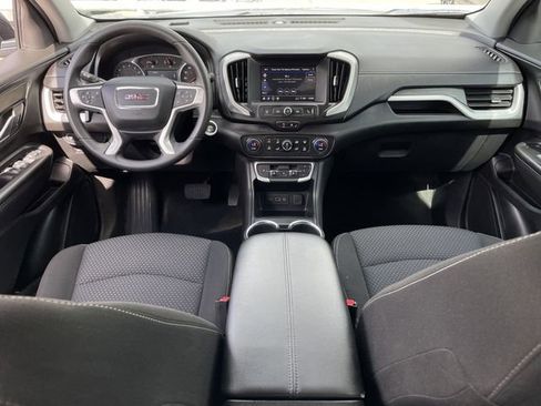 Used 2023 GMC Terrain SLE w/ Driver Convenience Package FWD image 9