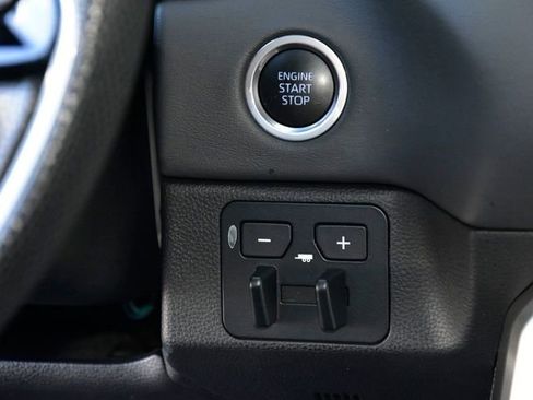 Used 2024 Toyota Tundra Platinum image 27