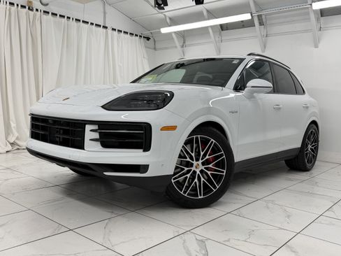New 2026 Porsche Cayenne S AWD/4WD image 7