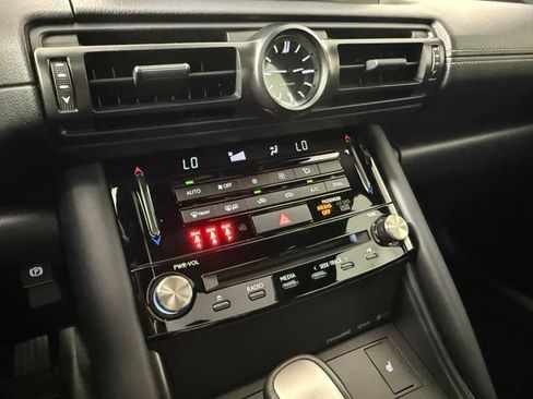 Used 2024 Lexus IS 300 F Sport RWD image 26