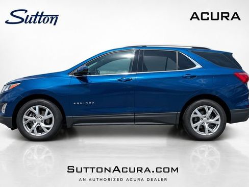 Used 2020 Chevrolet Equinox LT FWD image 2