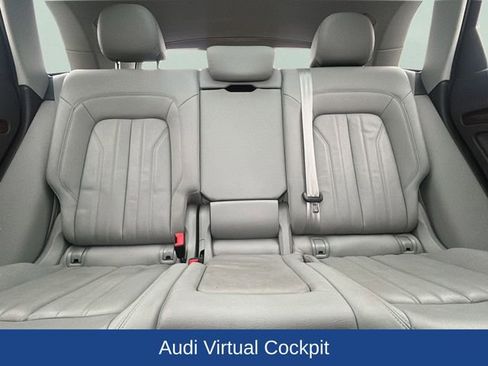 Used 2018 Audi Q5 2.0T Premium image 16