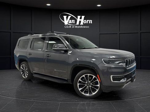 Used 2022 Jeep Wagoneer Series II w/ Premium Group I AWD/4WD image 1