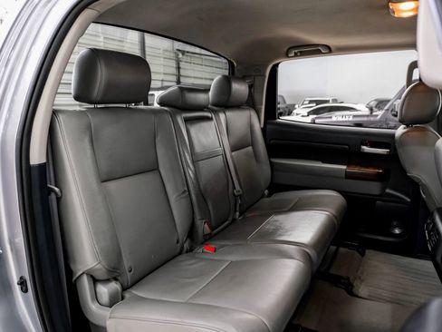 Used 2010 Toyota Tundra Limited AWD/4WD image 38