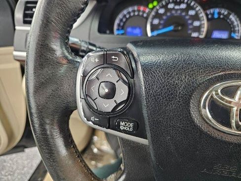 Used 2013 Toyota Camry XLE FWD image 12