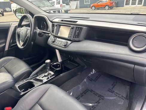 Used 2018 Toyota RAV4 Limited w/ Protection Package AWD/4WD image 20