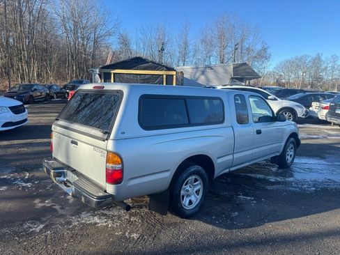 Used 2003 Toyota Tacoma Base image 10