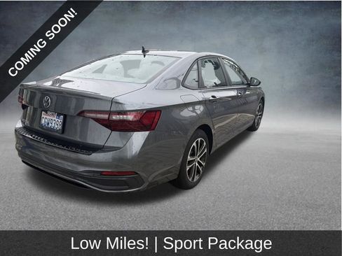 Used 2023 Volkswagen Jetta Sport FWD image 3