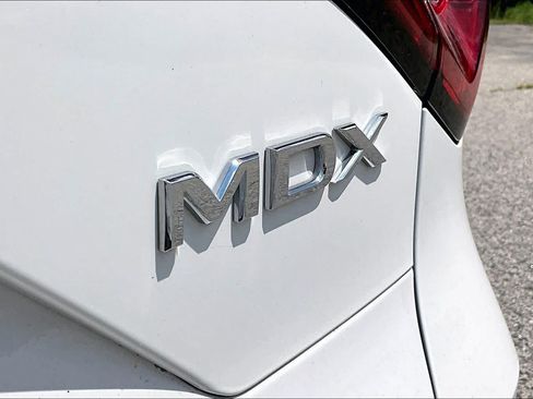 Used 2023 Acura MDX SH-AWD w/ Technology Package image 19