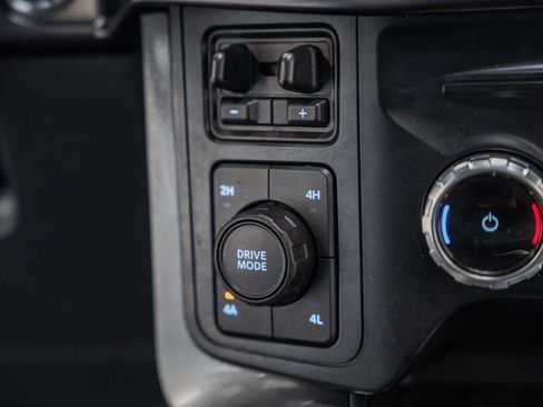 Certified 2023 Ford F150 Lariat w/ Equipment Group 502A High image 28