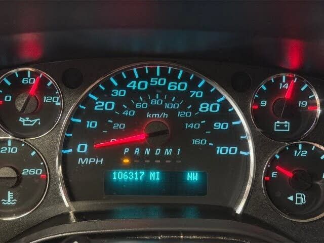 Used 2022 Chevrolet Express 2500 w/ Driver Convenience Package RWD image 29