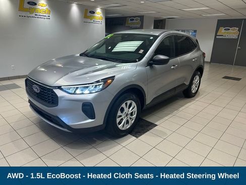 Used 2023 Ford Escape Active w/ Tech Pack #1 AWD/4WD image 2