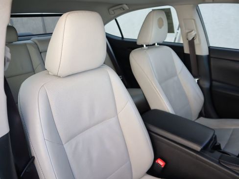 Used 2014 Lexus ES 350 image 55