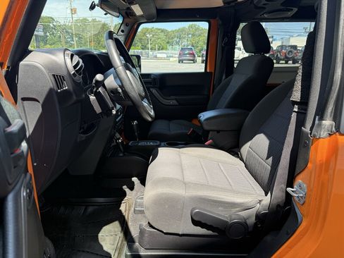 Used 2012 Jeep Wrangler Sport AWD/4WD image 9