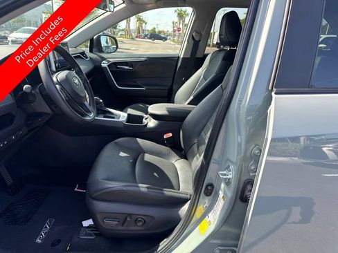 Used 2023 Toyota RAV4 XLE Premium FWD image 11