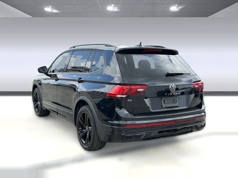 Used 2024 Volkswagen Tiguan SE R-Line image 3