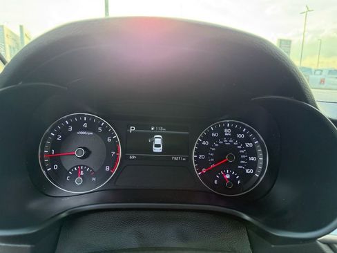 Used 2023 Kia Forte LX image 14