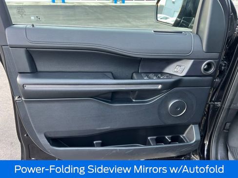 Used 2021 Ford Expedition XLT image 12