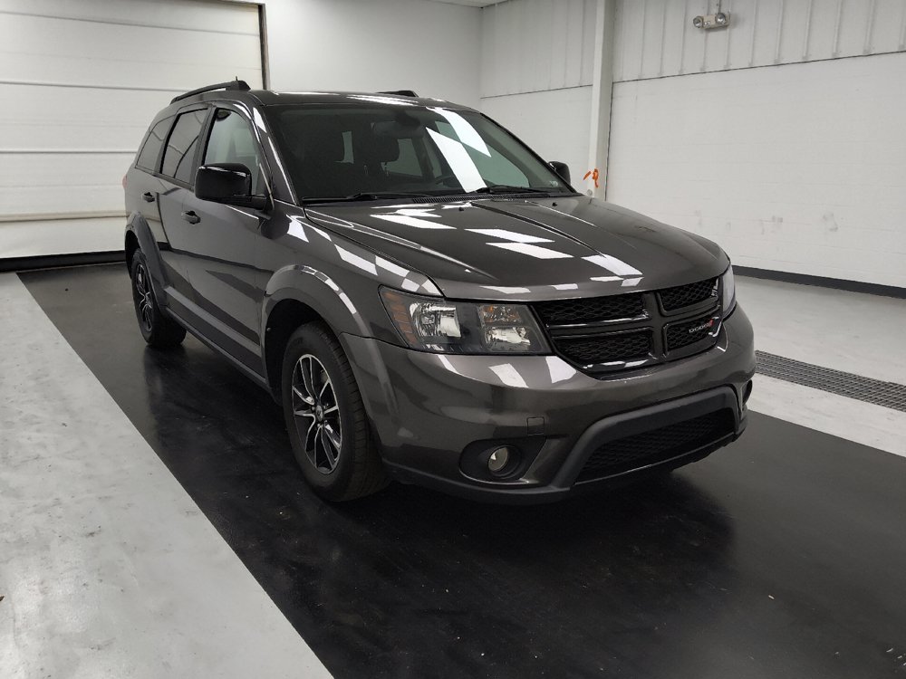 Used 2018 Dodge Journey SXT w/ Blacktop Package FWD image 13