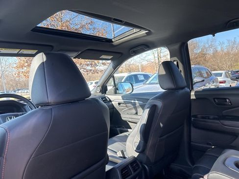 Used 2022 Honda Pilot TrailSport image 30