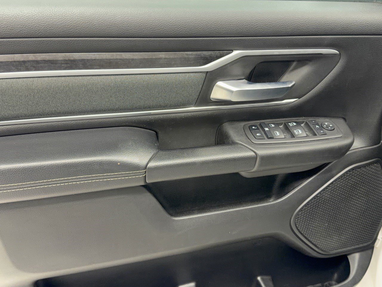 Used 2022 RAM 1500 Big Horn AWD/4WD image 14