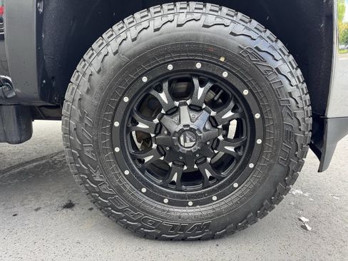 Used 2015 Chevrolet Silverado 2500 LTZ image 19