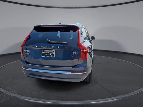 Certified 2025 Volvo XC90 B6 Ultra w/ Protection Package Premier AWD/4WD image 8