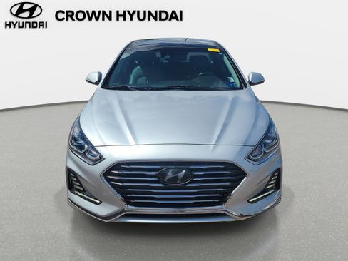 Used 2019 Hyundai Sonata Limited w/ Ultimate Package 02 FWD image 2
