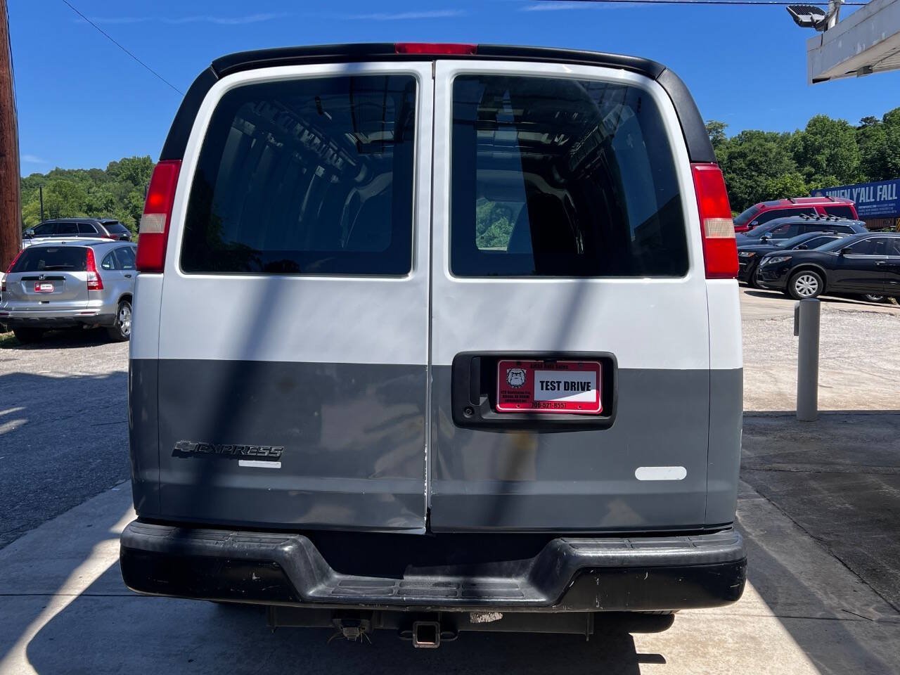 Used 2014 Chevrolet Express 2500 RWD image 5