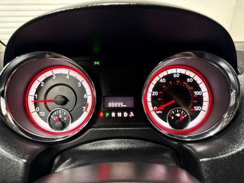 Used 2016 Dodge Grand Caravan SXT FWD image 21
