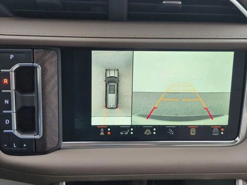 Used 2024 GMC Yukon Denali w/ Advanced Technology Package AWD/4WD image 15