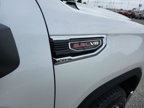 Used 2025 GMC Sierra 1500 SLT w/ SLT Premium Plus Package image 9