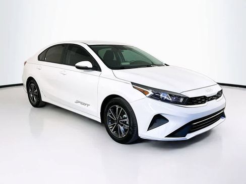 Used 2024 Kia Forte LXS w/ LXS Technology Package FWD image 23