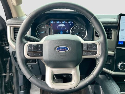 Used 2023 Ford Expedition XLT AWD/4WD image 11