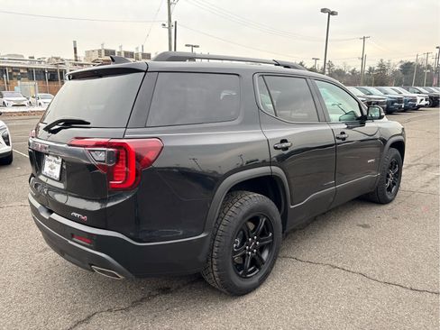 Used 2023 GMC Acadia AT4 w/ Technology Package image 9