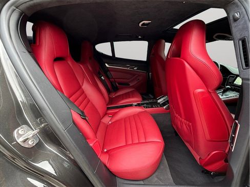 Used 2016 Porsche Panamera GTS image 43