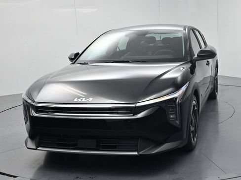 New 2026 Kia K4 EX FWD image 3