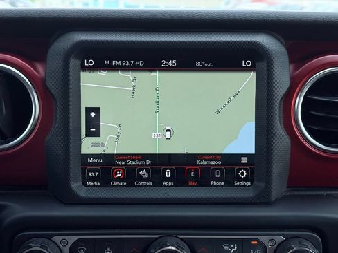 Used 2023 Jeep Gladiator Rubicon w/ Dual Top Group AWD/4WD image 39