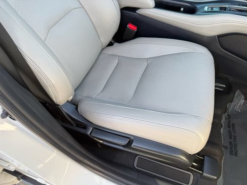Certified 2019 Honda HR-V EX-L image 33