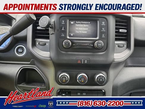Used 2022 RAM 2500 Tradesman w/ Chrome Appearance Group AWD/4WD image 19
