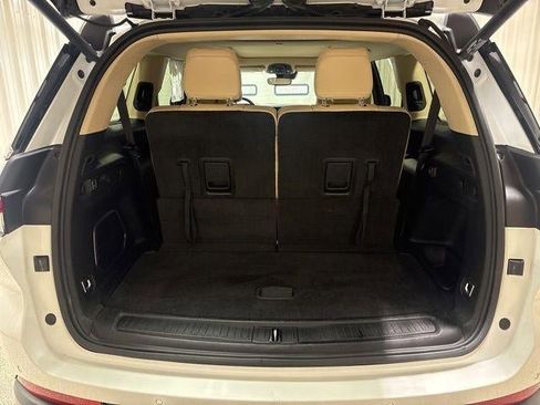 Used 2022 Jeep Grand Cherokee L Limited image 32