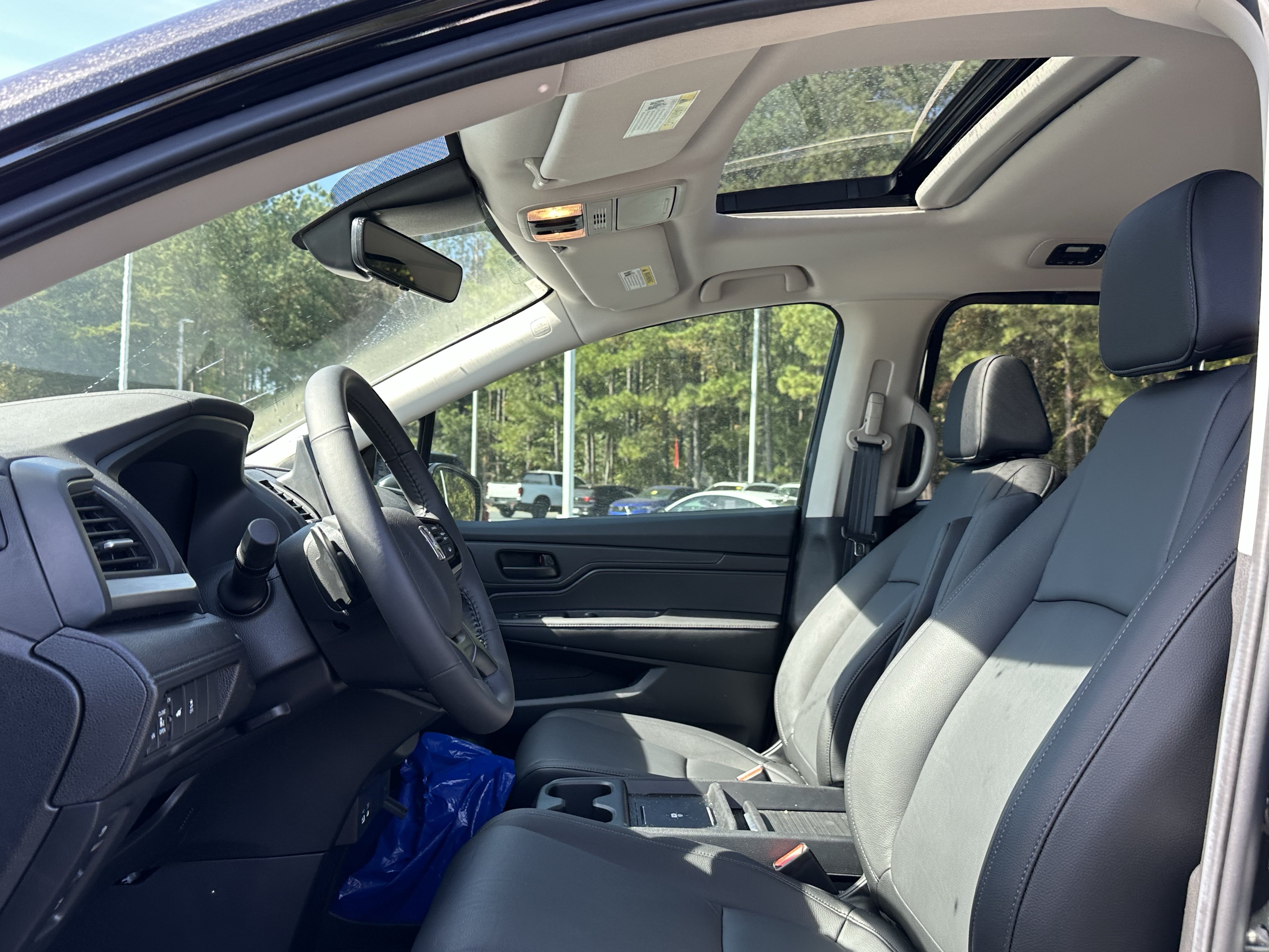 Used 2026 Honda Odyssey EX-L image 8