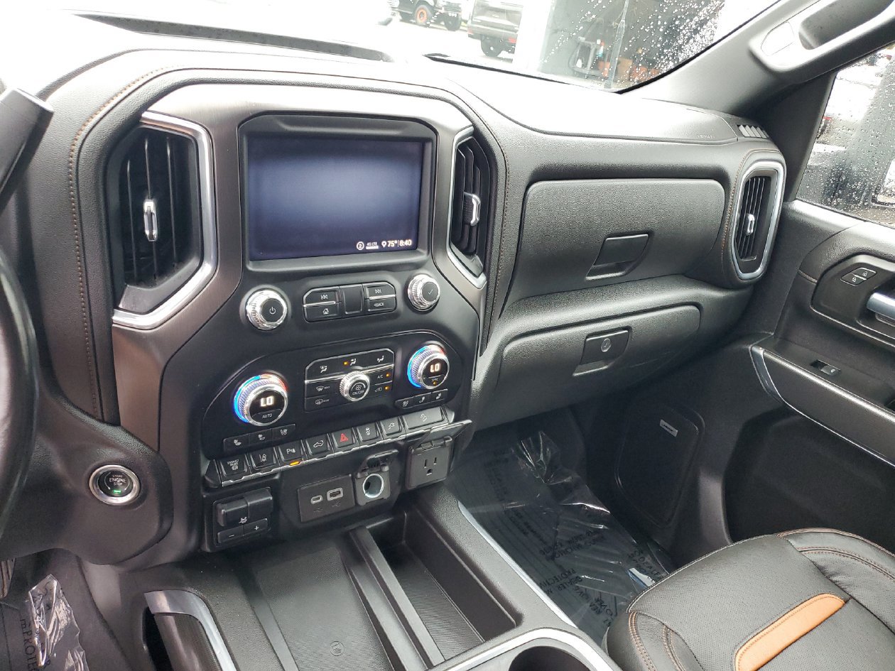 Used 2020 GMC Sierra 2500 AT4 w/ AT4 Premium Package AWD/4WD image 28